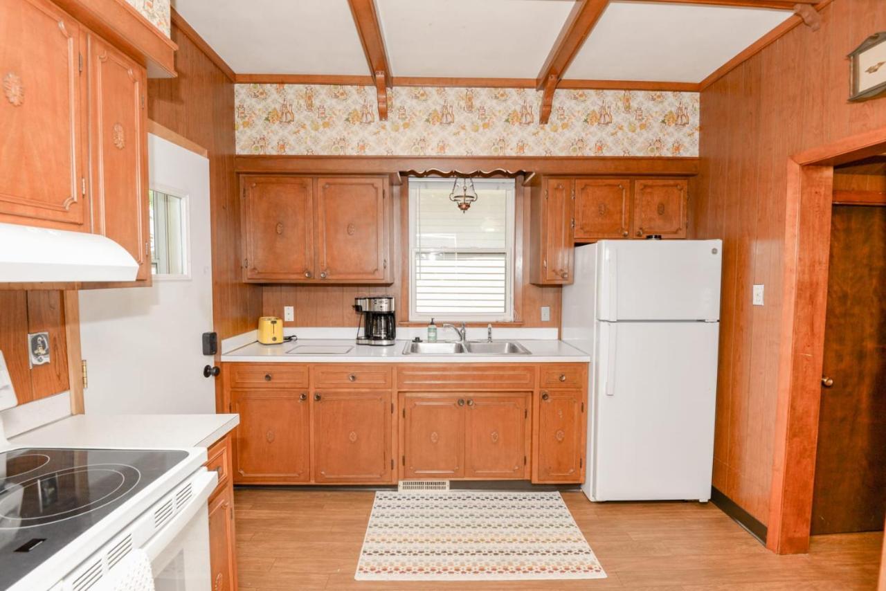 파고 Unique Two Story With A Vintage Flare 빌라 외부 사진